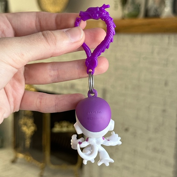 Dragon ball frieza keychain - Picture 2 of 2